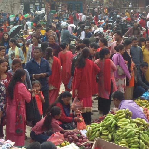 Buntes Marktreiben in der Königsstadt Bhaktapur
