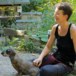 Pia Aumeier mit Hund
